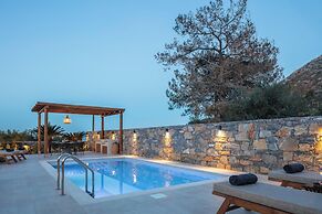 KaYa SeaView Residence