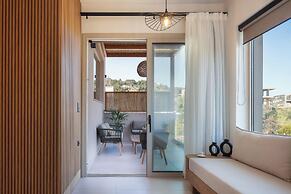 KaYa SeaView Residence