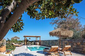 KaYa SeaView Residence