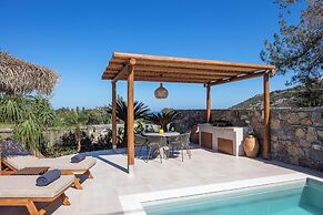 KaYa SeaView Residence