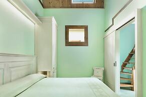 Residence with private beach in Bosa Marina