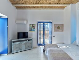 Blue and Green in Luxury