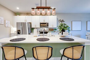 Stylish Port St Lucie Home w/ Hot Tub + Game Room!