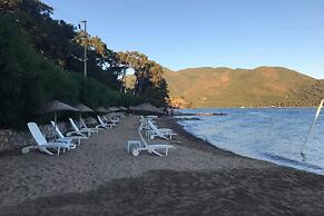 Club Bellamare Beach