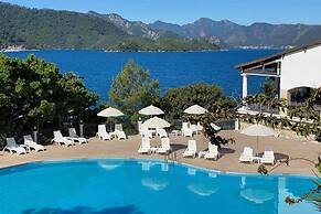 Club Bellamare Beach