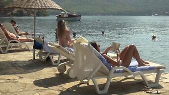 Club Bellamare Beach