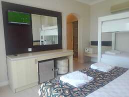 Club Bellamare Beach