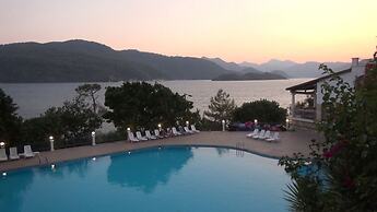 Club Bellamare Beach