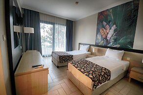 Club Bellamare Beach