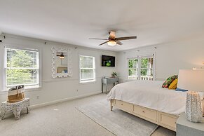 Waterfront Gainesville Home w/ Private Boat Dock!