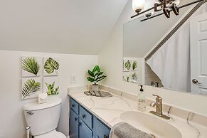 Waterfront Gainesville Home w/ Private Boat Dock!