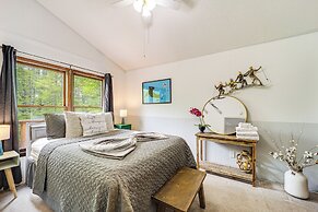 Family Home ~ 2 Mi to Beech Mountain Ski Resort!