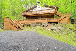 Family Home ~ 2 Mi to Beech Mountain Ski Resort!