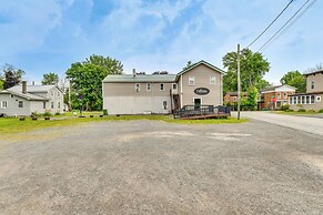 Seneca Falls Apartment ~ 3 Mi to Cayuga State Park