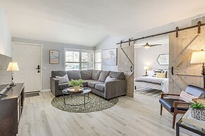 Pool Access & Mtn Views: Palm Springs Retreat!