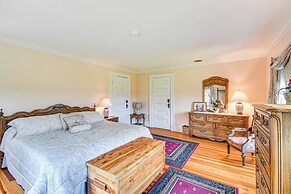 Geneva Vacation Rental w/ Vineyard & Lake Views!