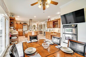 Geneva Vacation Rental w/ Vineyard & Lake Views!