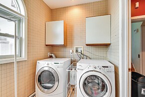 Geneva Vacation Rental w/ Vineyard & Lake Views!