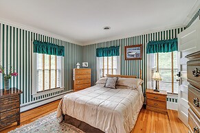 Geneva Vacation Rental w/ Vineyard & Lake Views!