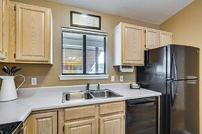 Lake & Pool Access: Osage Beach Condo