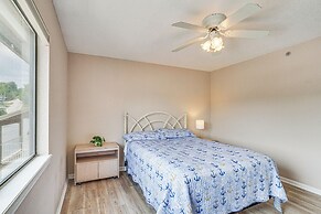 Lake & Pool Access: Osage Beach Condo