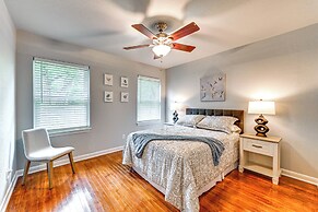 9 Mi to Dtwn: Fort Worth Home w/ Patio & Yard