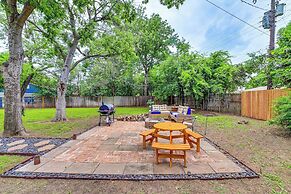 9 Mi to Dtwn: Fort Worth Home w/ Patio & Yard