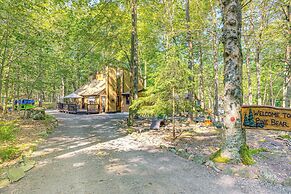 Kayaks & Hot Tub: Pine Bear' Pocono Lake Cabin