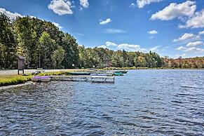 Kayaks & Hot Tub: Pine Bear' Pocono Lake Cabin