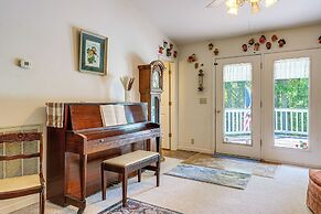 Peaceful Harrison Home w/ Porch & Grill!