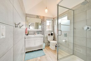 Sunny San Diego Home w/ Patio - Steps to Beach!