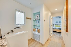 Sunny San Diego Home w/ Patio - Steps to Beach!