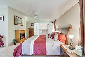 Waterfront Shady Cove Home w/ Fishing Deck!