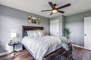 Sprawling Kentucky Getaway w/ Private Pool!