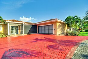 Bayfront St Petersburg Home w/ Hot Tub & Views!