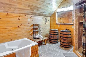 Rustic Retreat in Hickman on 160 Acres w/ Views!