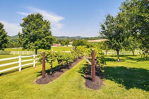 Rustic Retreat in Hickman on 160 Acres w/ Views!