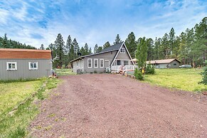 Pinetop Cabin w/ Private Fire Pit & Mountain Views