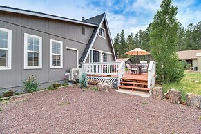 Pinetop Cabin w/ Private Fire Pit & Mountain Views