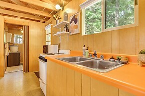 Private Dock on Messalonskee Lake: Cozy Cottage!