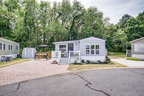 Breezy Ocean Pines Cottage w/ Patio & Pool Access!