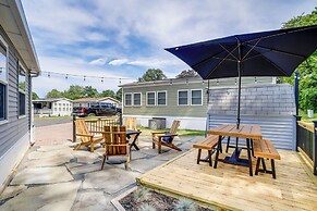 Breezy Ocean Pines Cottage w/ Patio & Pool Access!