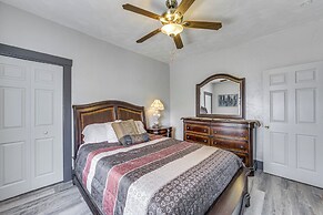 Updated New Kensington Home w/ Deck: 22 Mi to Pgh!