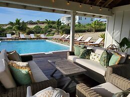 The Beach Bungalow - One 1 Bedroom Home