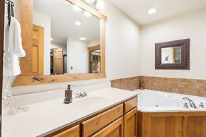 Baldknobber Ridge Escape - West Branson Cabin!