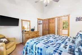 Baldknobber Ridge Escape - West Branson Cabin!