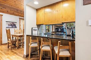 Baldknobber Ridge Escape - West Branson Cabin!