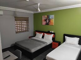 Room-deluxe Twin Beds in Royal Blue Gues