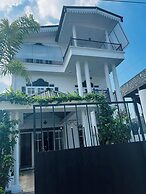 Ramlyn Guesthouse & Restaurant