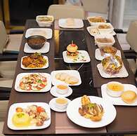 Fullbliss Hotel and suites